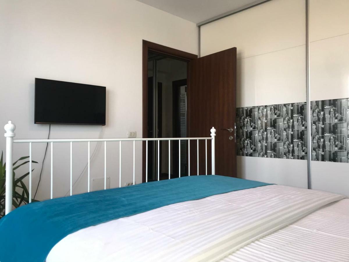 Pipera Lake View By Acme Rent Bucureşti Ngoại thất bức ảnh